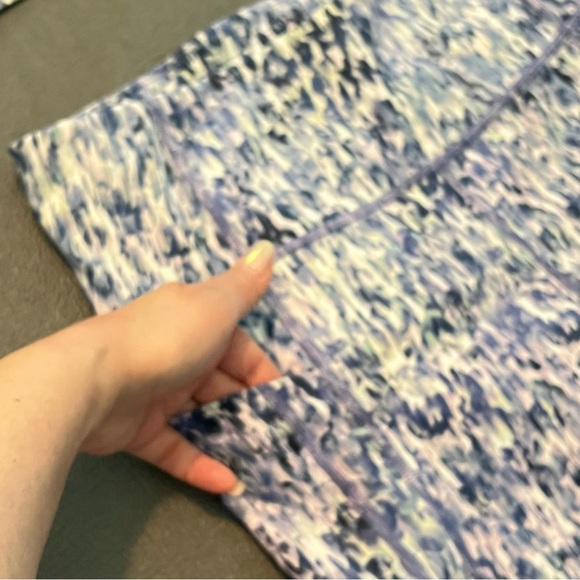 Athleta workout Set Ultimate muscle tank top & shorts, size M, purple and blue - Picture 11 of 15